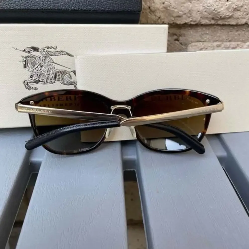 Burberry good used